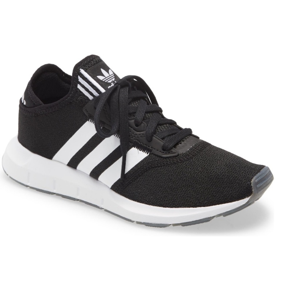 Adidas Swift Run sneakers